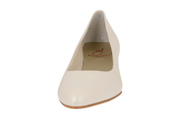 brautschuhe-anya-zuerich-04 Leder-Pumps Anya – Ivory – Salma & Noeli – Las Perlitas Zürich – Ansicht 4