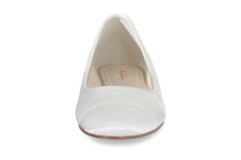 brautschuhe-bess-zuerich-04 Satin-Ballerina Bess – Ivory – Salma & Noeli – Las Perlitas Zürich – Ansicht 4