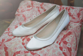 Satin-Pumps Brenda – Ivory – Salma & Noeli – Las Perlitas Zürich – Ansicht 3