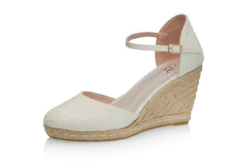 brautschuhe-jessie-zuerich-04 Spitze-Slingpumps Jessie – Ivory – Salma & Noeli – Las Perlitas Zürich – Ansicht 4