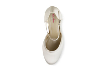 brautschuhe-joni-zuerich-06 Satin-Slingpumps Joni – Ivory – Salma & Noeli – Las Perlitas Zürich – Ansicht 6