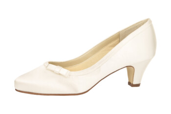 brautschuhe-josephine-zuerich-06 Satin-Pumps Josephine – Ivory – Salma & Noeli – Las Perlitas Zürich – Ansicht 6