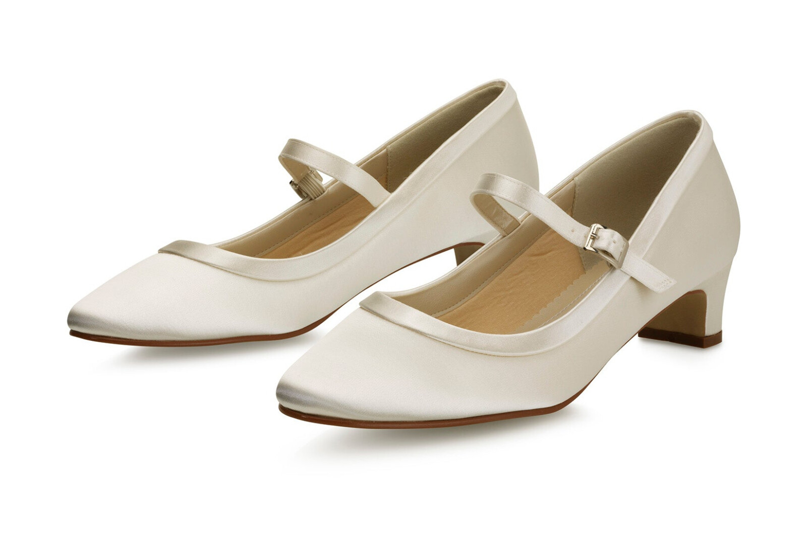 brautschuhe-larissa-zuerich-01 Satin-Pumps Larissa – Ivory – Salma & Noeli – Las Perlitas Zürich