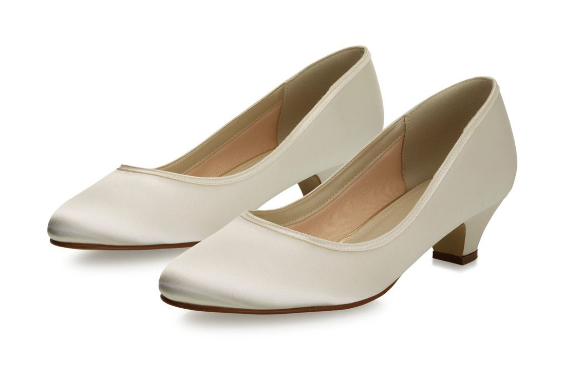 Satin-Pumps Paula – Ivory – Salma & Noeli – Las Perlitas Zürich