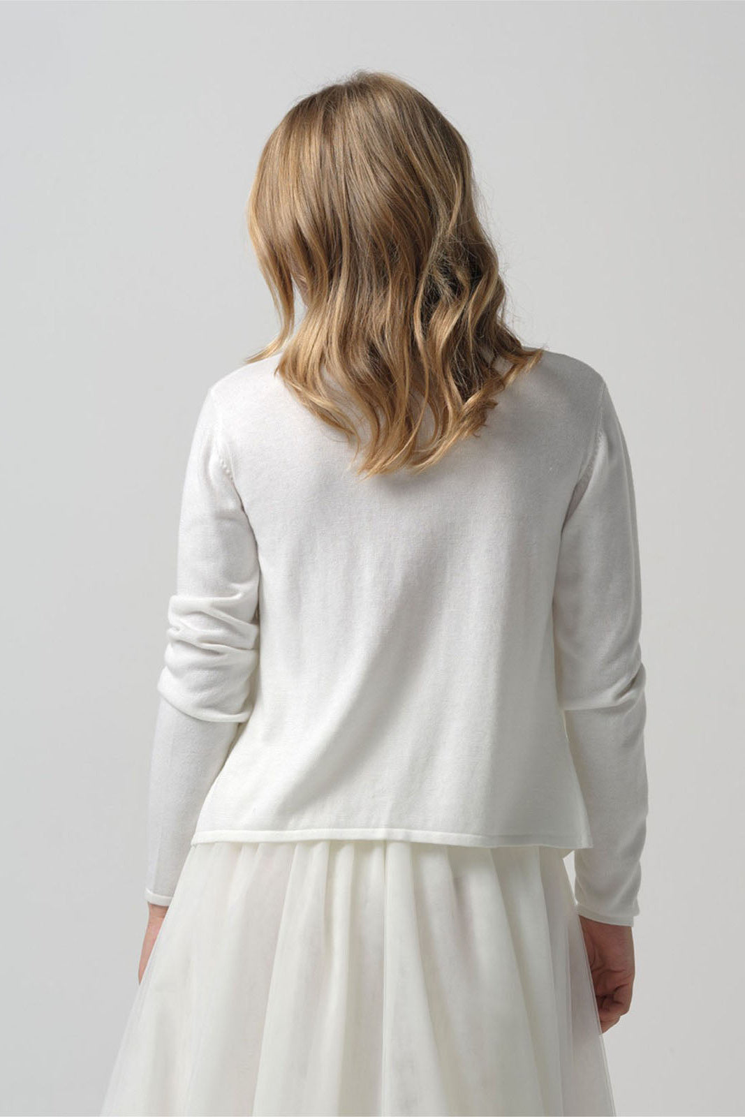 hochzeitsjacke-cardigan-zuerich-03 Hochzeits-Cardigan – Weiss – Las Perlitas Zürich – Ansicht 3