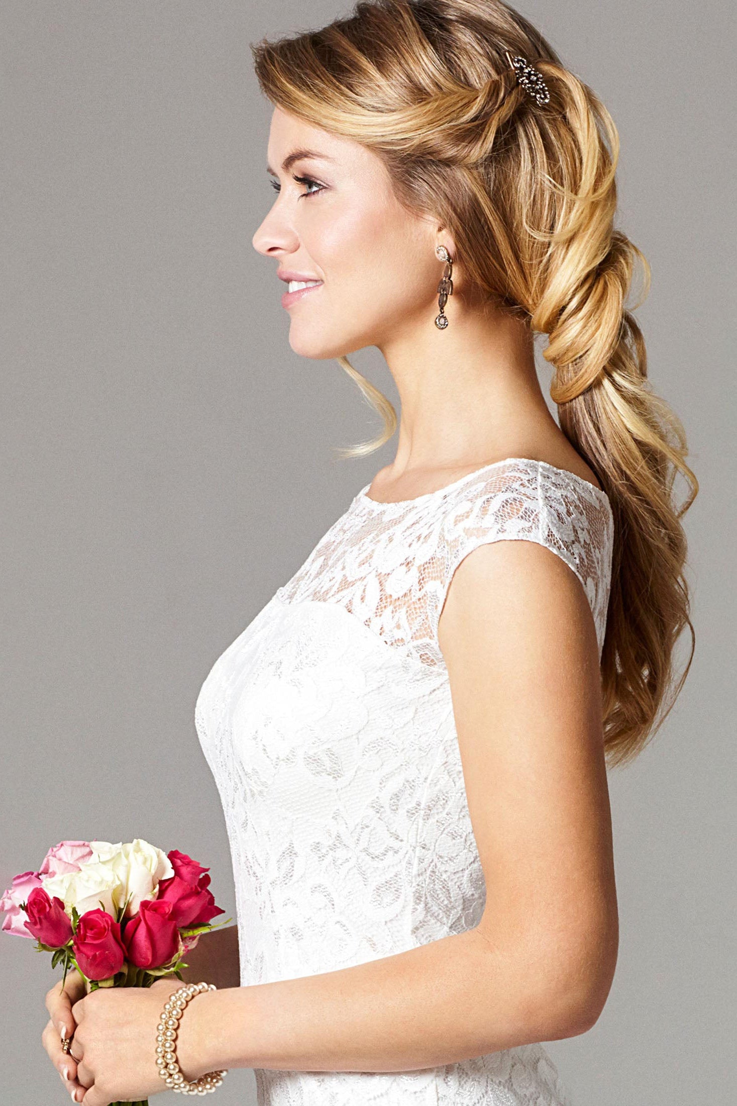 hochzeitskleid-amber-elfenbein-zuerich-02 Hochzeitskleid Amber – Ivory – Las Perlitas Atelier – Las Perlitas Zürich – Ansicht 2