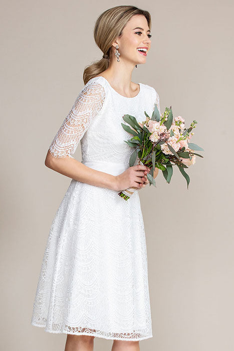hochzeitskleid-evi-elfenbein-zuerich-09 Hochzeitskleid Evi – Ivory – Las Perlitas Atelier – Las Perlitas Zürich – Ansicht 9
