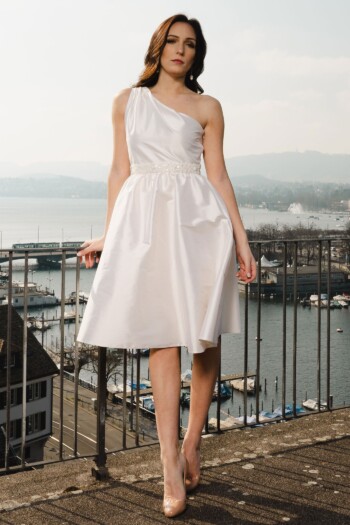 Hochzeitskleid Kathleen – Ivory – Graf von Matt – Las Perlitas Zürich – Ansicht 3