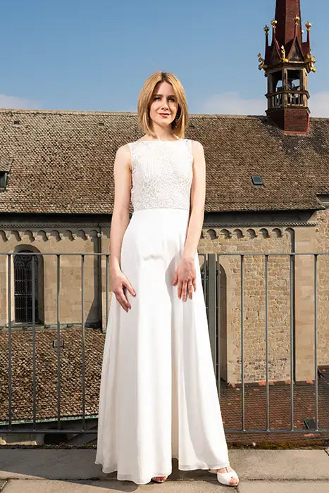 hochzeitskleid-lucia-elfenbein-zuerich-02 Hochzeitskleid Lucia – Ivory – Graf von Matt – Las Perlitas Zürich – Ansicht 2