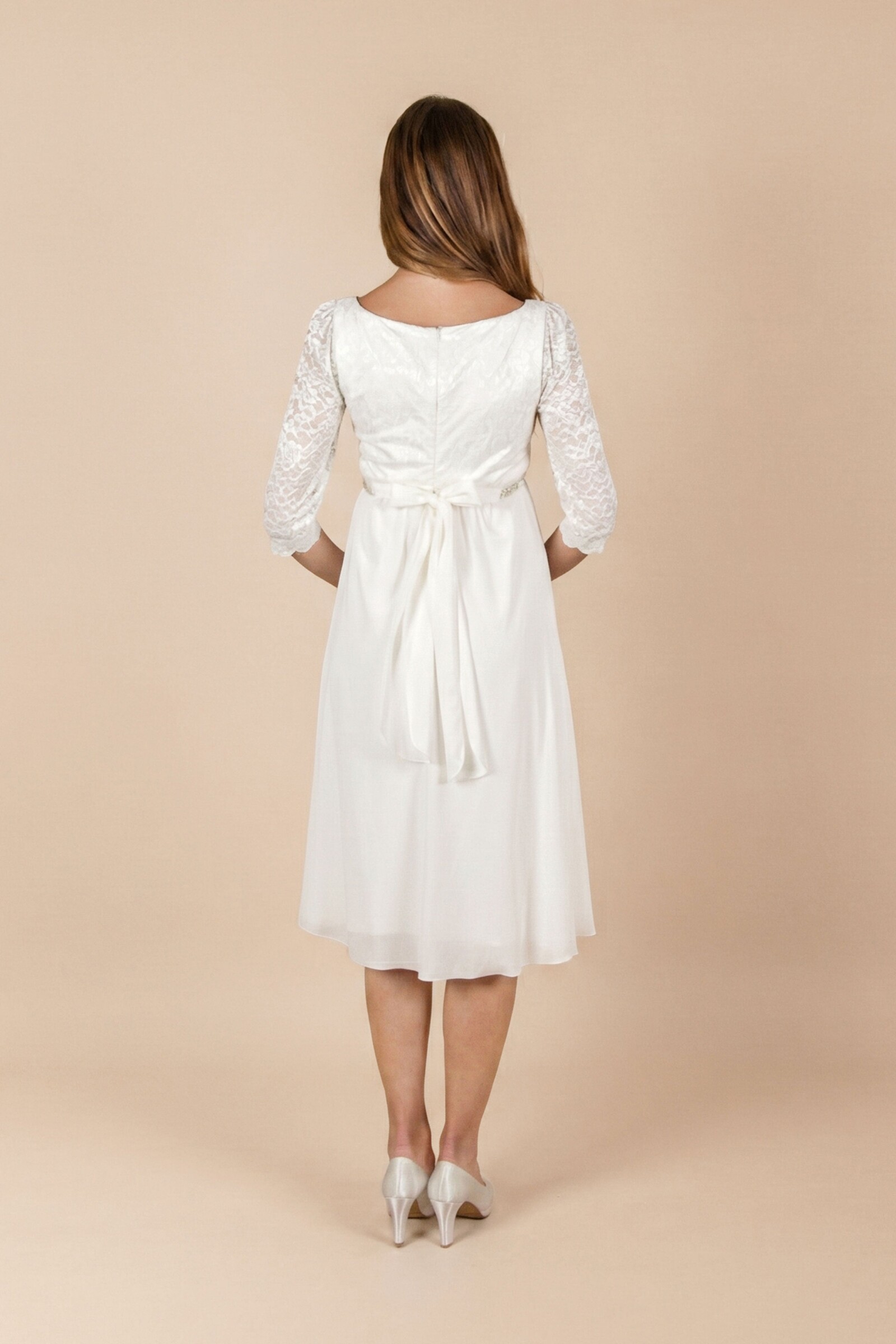 umstands-hochzeitskleid-cecilia-kurz-elfenbein-zuerich-04-1.jpg Umstandshochzeitskleid Cecilia kurz – Ivory