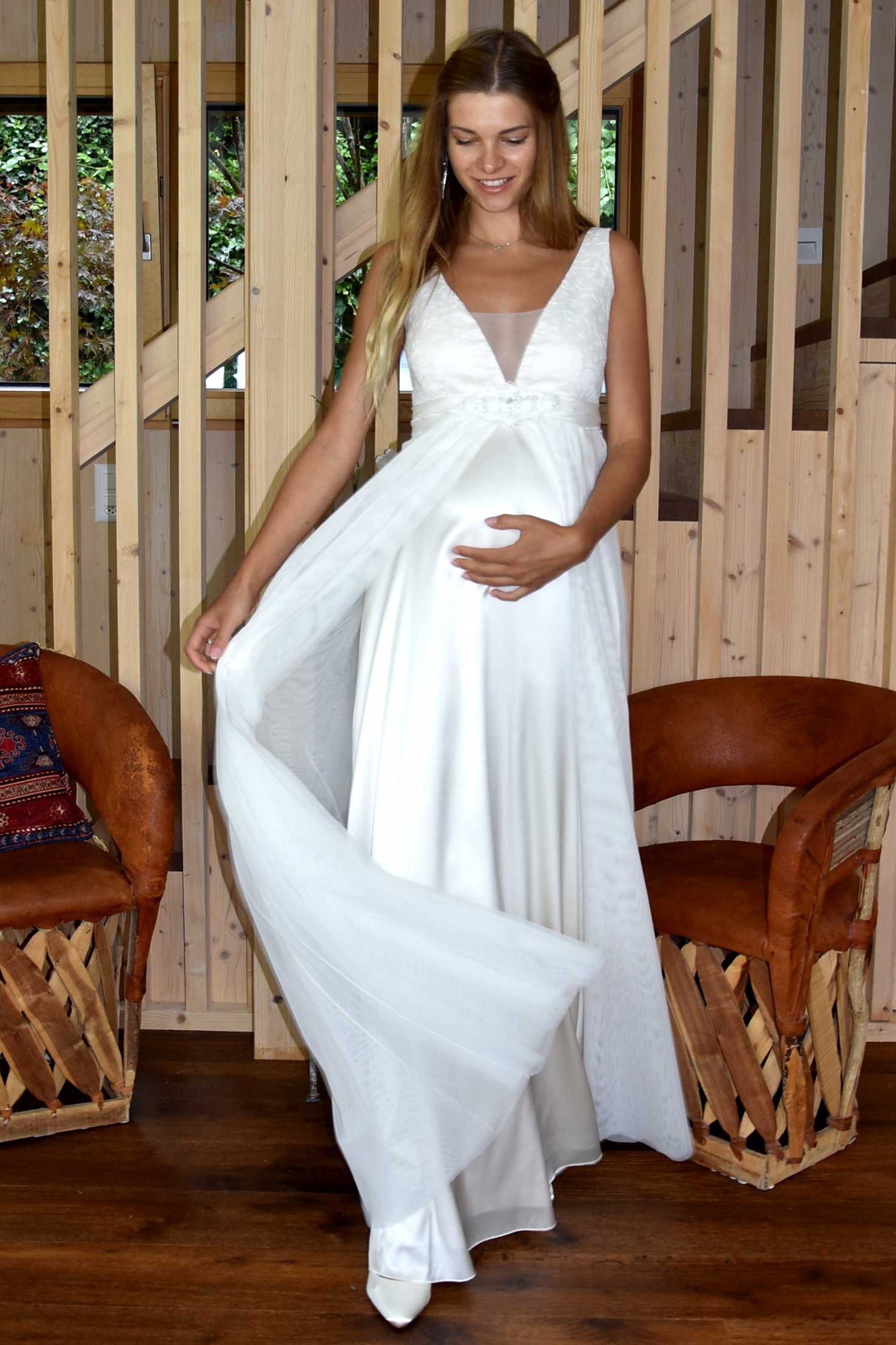 umstands-hochzeitskleid-fiona-lang-elfenbein-zuerich-05 Umstandshochzeitskleid Fiona lang – Ivory – Las Perlitas Atelier – Las Perlitas Zürich – Ansicht 9