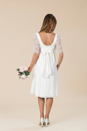 umstands-hochzeitskleid-lorena-kurz-elfenbein-zuerich-03 Umstandshochzeitskleid Lorena kurz – Ivory – Las Perlitas Atelier – Las Perlitas Zürich – Ansicht 3