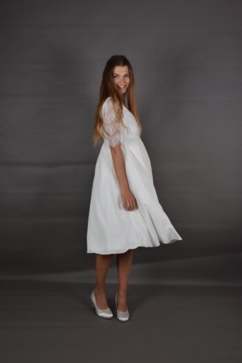 umstands-hochzeitskleid-lorena-kurz-elfenbein-zuerich-04 Umstandshochzeitskleid Lorena kurz – Ivory – Las Perlitas Atelier – Las Perlitas Zürich – Ansicht 4