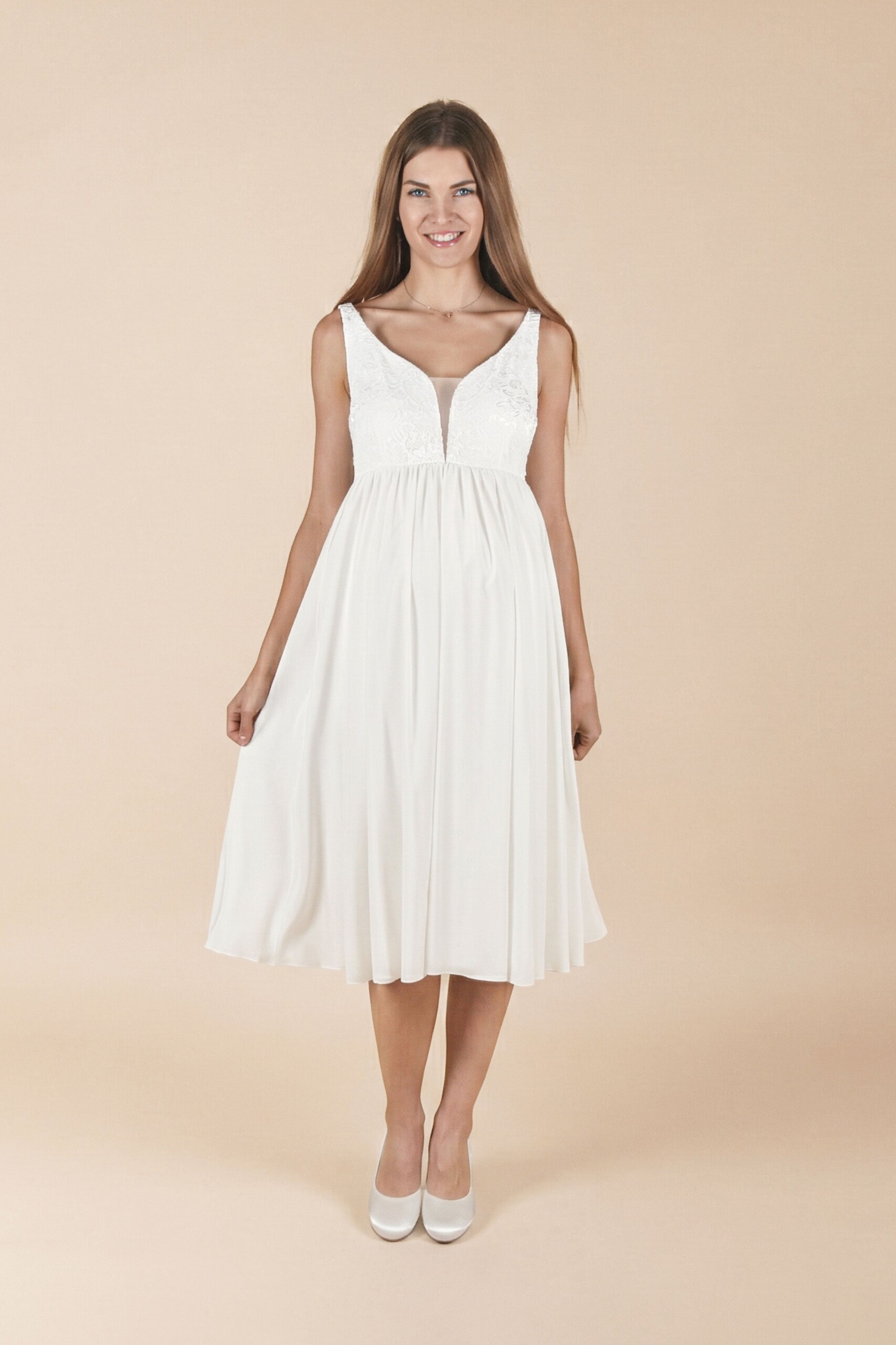 umstands-hochzeitskleid-mara-kurz-elfenbein-zuerich-01 Umstandshochzeitskleid Mara kurz – Ivory – Las Perlitas Atelier – Las Perlitas Zürich