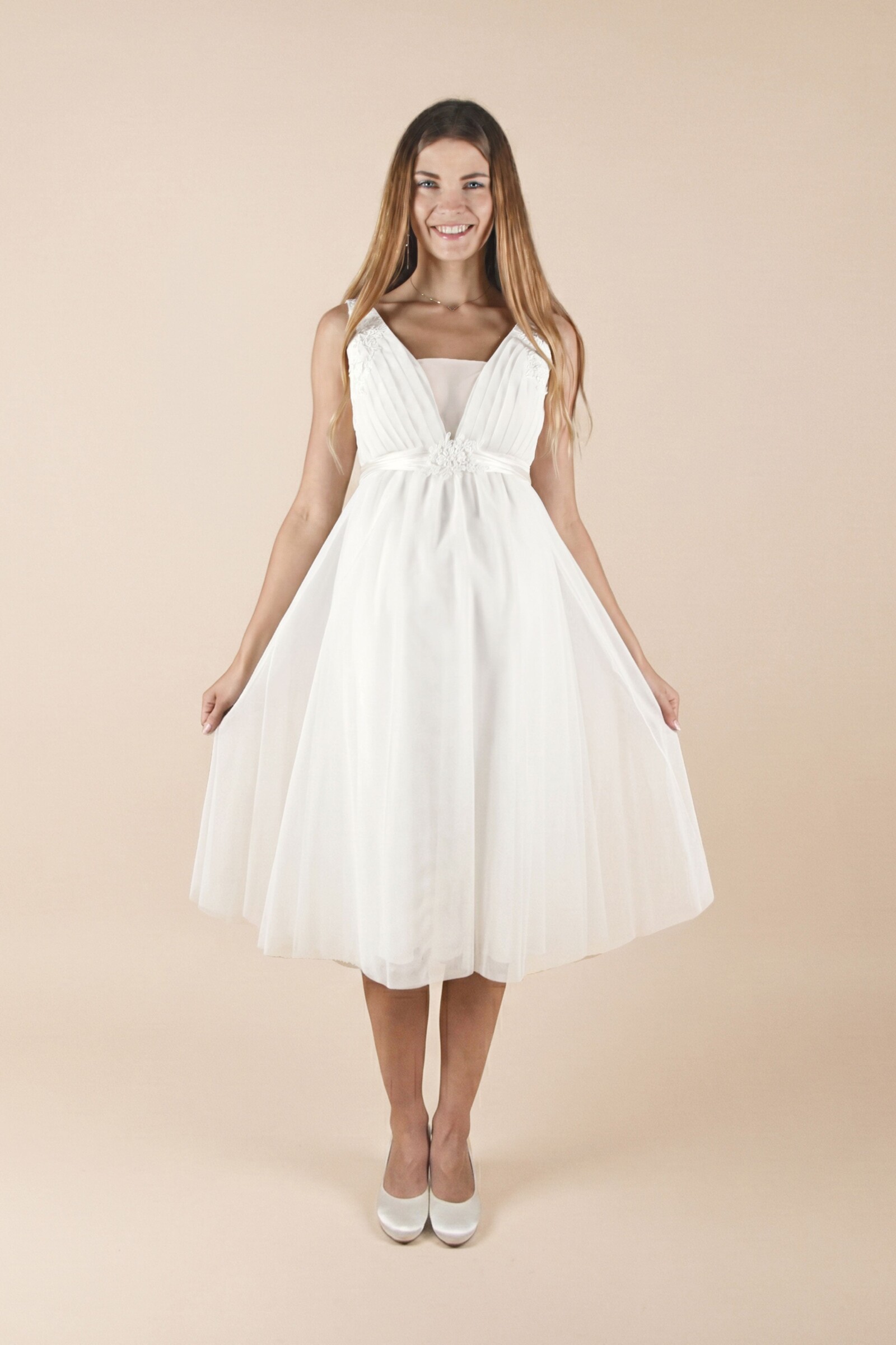umstands-hochzeitskleid-marina-kurz-elfenbein-zuerich-01-1.jpg Umstandshochzeitskleid Marina kurz – Ivory