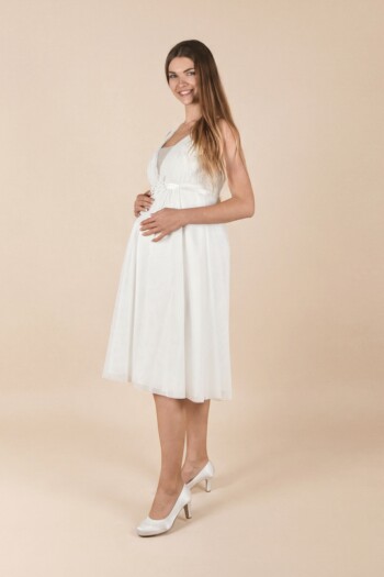 umstands-hochzeitskleid-marina-kurz-elfenbein-zuerich-02-1.jpg Umstandshochzeitskleid Marina kurz – Ivory