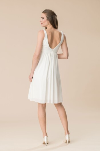 umstands-hochzeitskleid-mia-kurz-elfenbein-zuerich-07-1.jpg Umstandshochzeitskleid Mia kurz – Ivory