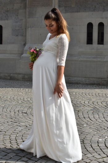 umstands-hochzeitskleid-victoria-lang-elfenbein-zuerich-01 Umstandshochzeitskleid Victoria lang – Ivory – Las Perlitas Atelier – Las Perlitas Zürich