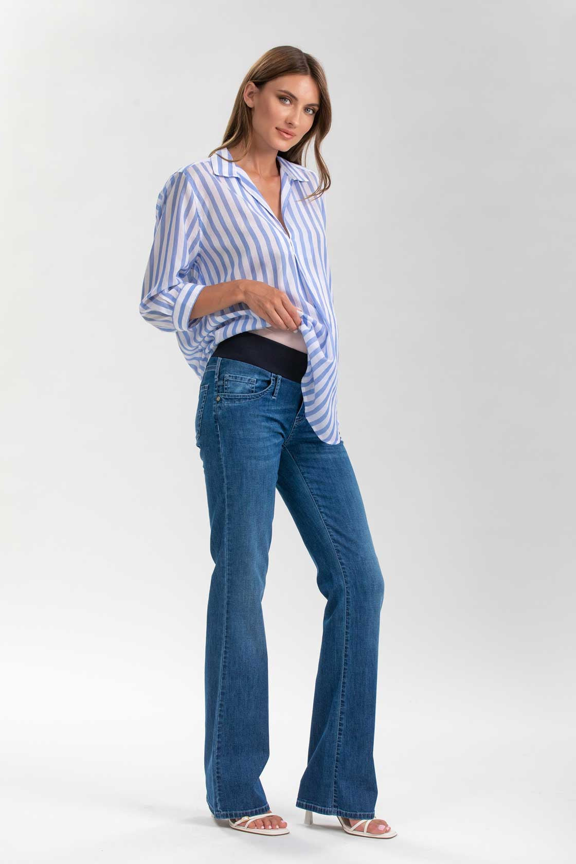 umstandsjeans-graduated-flare-lightwash-zuerich-02 Umstandsjeans GRADUATED FLARE – Light wash – Las Perlitas Zürich – Ansicht 2