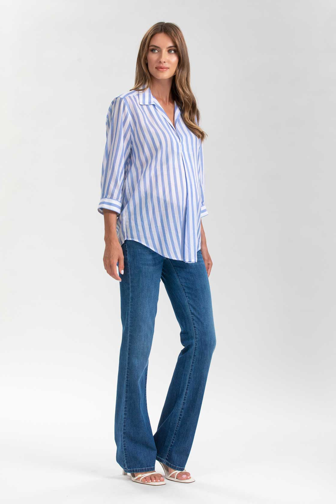 umstandsjeans-graduated-flare-lightwash-zuerich-03 Umstandsjeans GRADUATED FLARE – Light wash – Las Perlitas Zürich – Ansicht 3