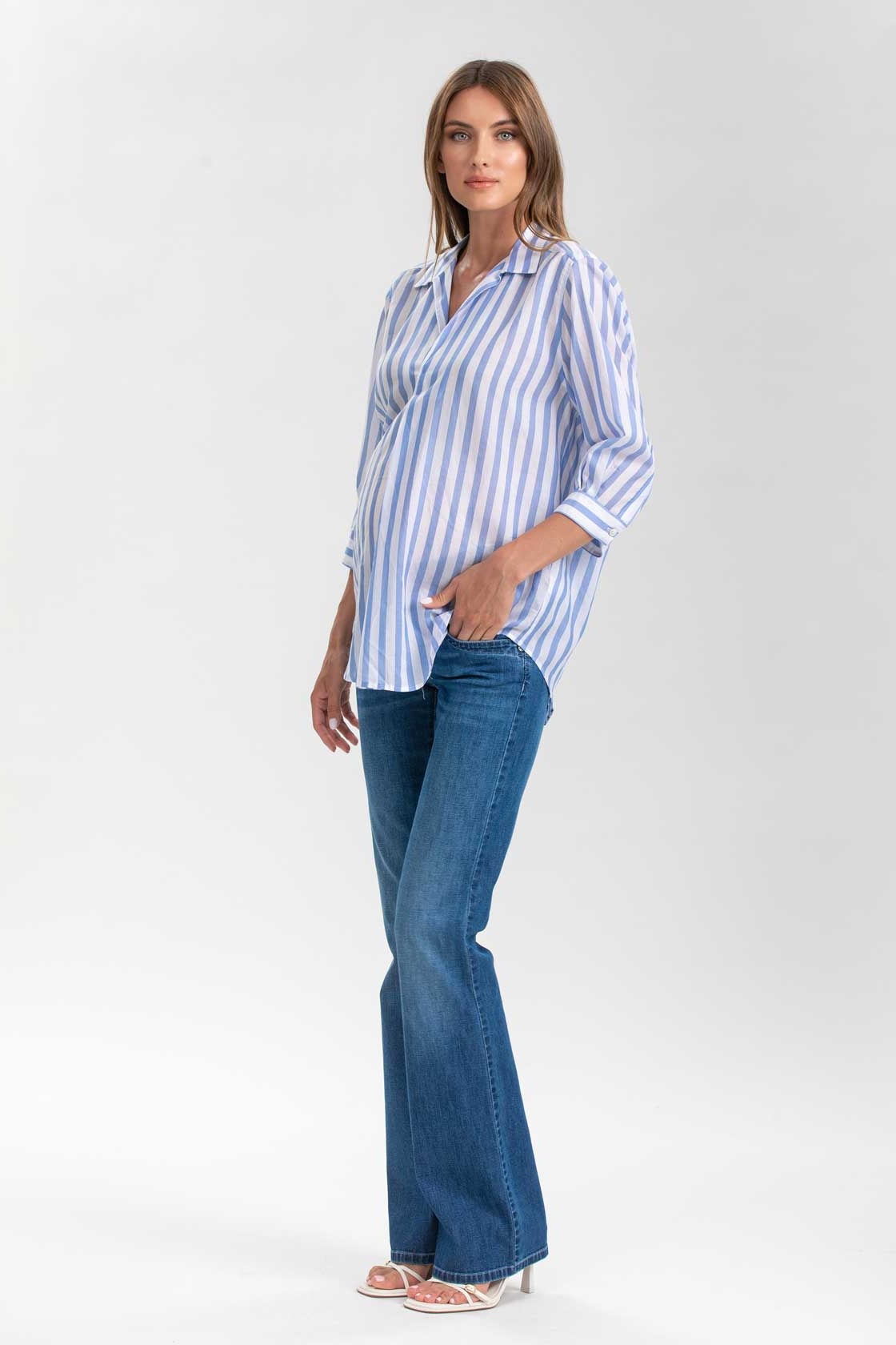 umstandsjeans-graduated-flare-lightwash-zuerich-04 Umstandsjeans GRADUATED FLARE – Light wash – Las Perlitas Zürich – Ansicht 4