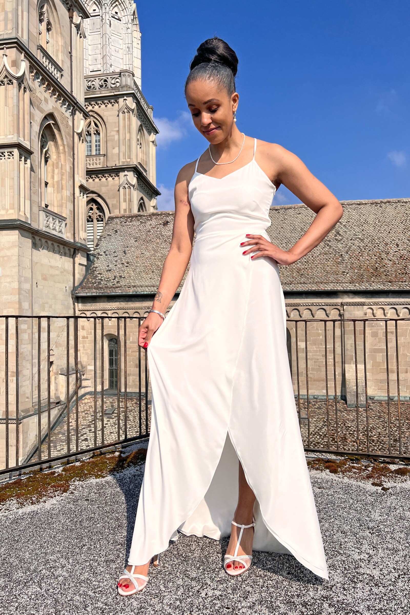 Hochzeitskleid Ines – Ivory – Las Perlitas Atelier – Las Perlitas Zürich – Ansicht 3