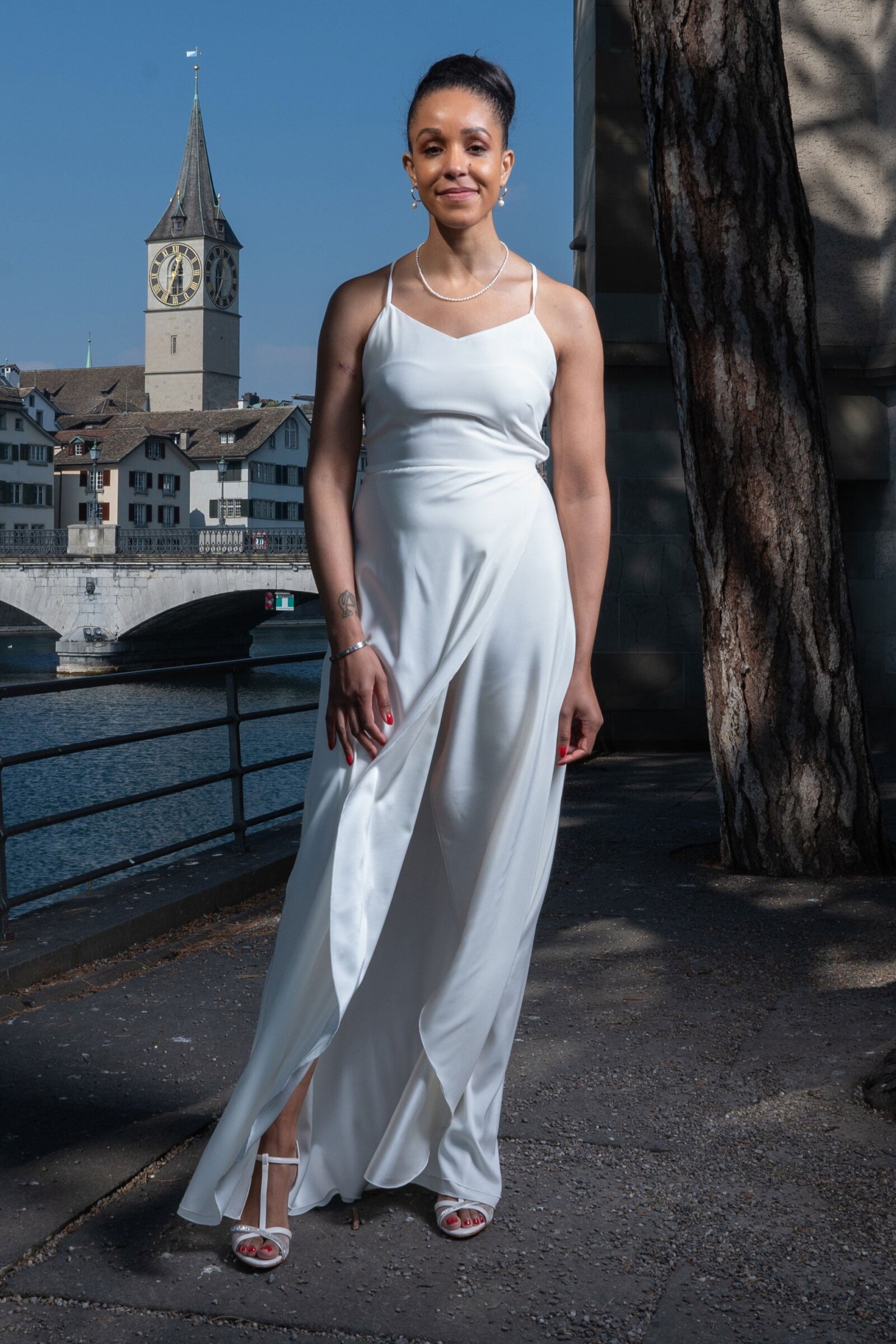 Hochzeitskleid Ines – Ivory – Las Perlitas Atelier – Las Perlitas Zürich – Ansicht 6